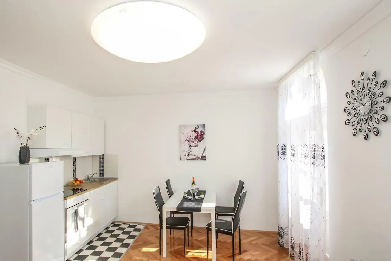 Apartments Old Town Porec